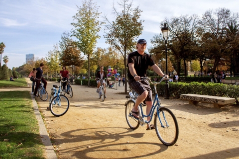 Barcelona: fietstocht met tapasRondleiding in het Spaans