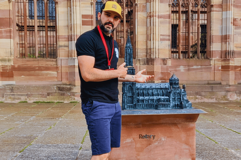 Strasbourg: Walking tour and tasting | Official local guide Strasbourg: Walking tour | Small shared group | French language