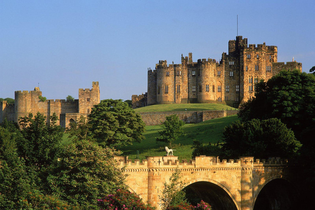 Da Edimburgo: tour giornaliero della costa vichinga e del castello di Alnwick