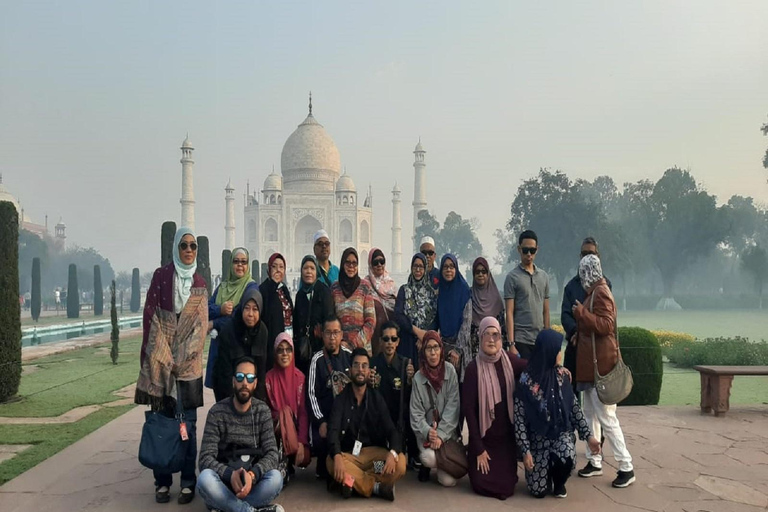 3-dagars rundtur i Delhi, Agra, Fatehpur Sikri och VrindavanRundresa med allt inkluderat