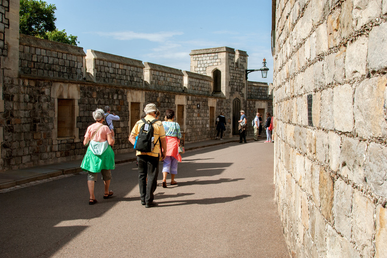 Z Londynu: jednodniowa wycieczka do zamku Windsor, Bath i Stonehenge