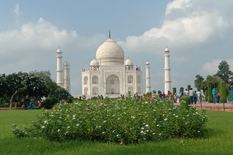 Private 2-Day Tour to The Taj Mahal & Agra from Delhi By Car Tour with Private Car, Driver, Tour Guide and 3-Star Hotel