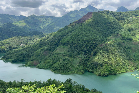 Desde Hanói: Recorrido en coche de 4 días por Ha Giang y vídeo editado