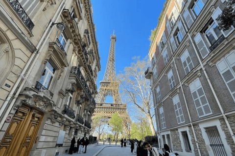 Paris Private Eiffel Tower Summit Tour with Hotel Pickup