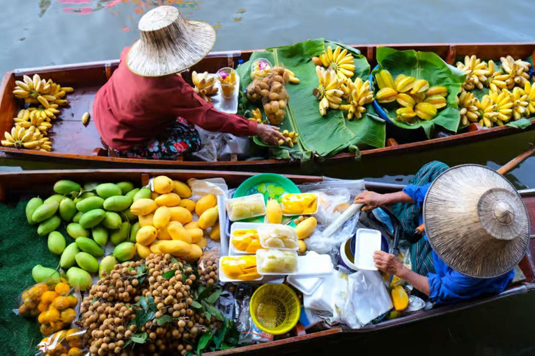 Bangkok: Floating Market, Train Market & Temple Tour