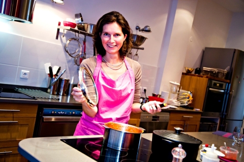 2-Hour French Pastry Cooking Class in Paris