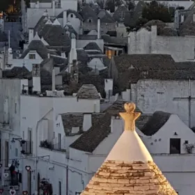 Alberobello und Castel del Monte Private Day Tour ab Rom