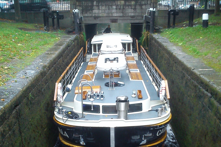 Dublín: Gran paseo en barco por el canal con cenaDublín: crucero por el Gran Canal con cena