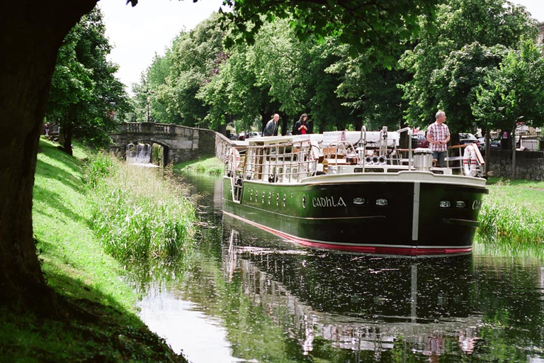 Dublin: Grand Canal Cruise met dinerDublin: rondvaart Grand Canal met diner