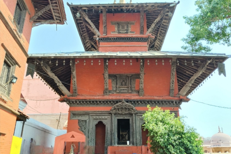 Varanasi Scavenger Hunt and Sights Self-Guided Tour