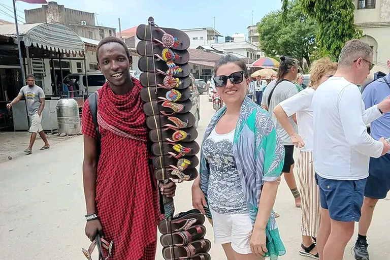 Dar es Salaam guidad stadsvandring och upptäcktsfärd ...Dar es Salaam stads sightseeing med bil med lunch.