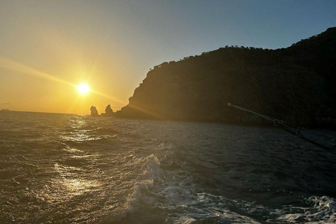 San Cristóbal y Nieves: Crucero privado al atardecer