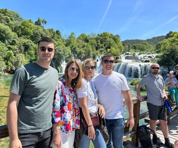 Vanuit Makarska: Dagtrip Krka Watervallen & Šibenik