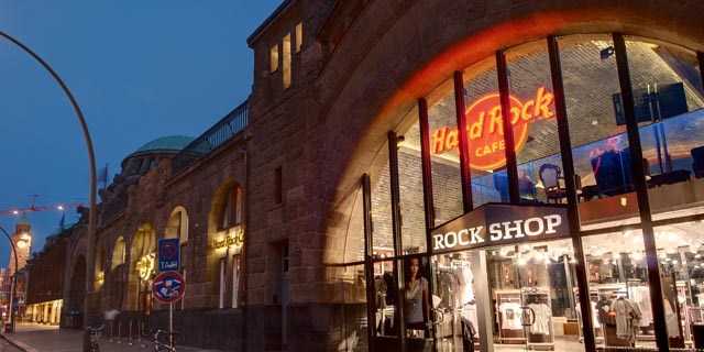 Hard Rock Cafe Hamburg: Essen ohne Anstehen | GetYourGuide