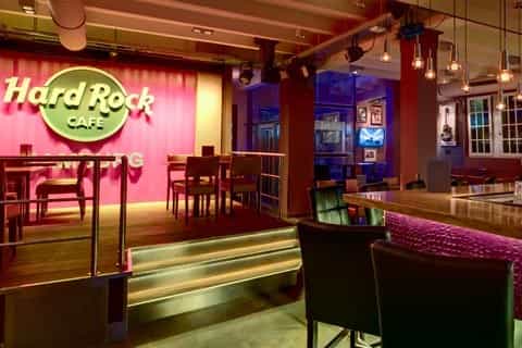 Hamburg: Hard Rock Cafe Skip-the-Line Meal