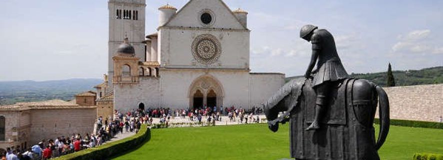 Assisi: 3-Hour Private Walking Tour and St. Francis Basilica