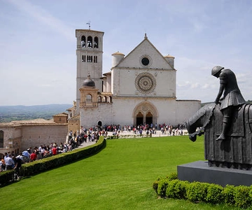 Assisi: Private Walking Tour with St. Francis Basilica