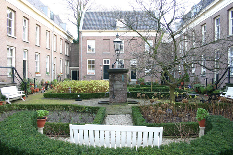 Tour a pie por el barrio Jordaan de ÁmsterdamTour a pie por el distrito de Jordaan con 1 bebida