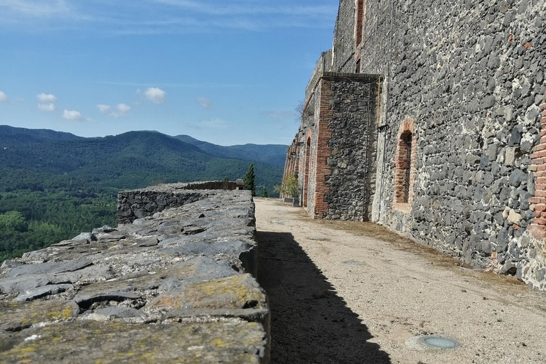 جولة جيرونا وقلعة هوستالريك وقرية روكاجولة في جيرونا وقرية كاستيل هوستالريك وقرية روكا