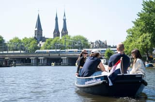 Amsterdam: Mietboot zum Selberfahren (5 Abfahrtsorte)