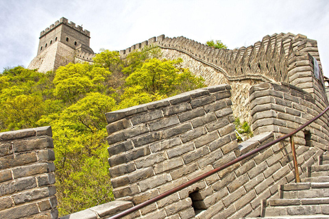 Pekín: Ticket de entrada nocturna a la Gran Muralla de Badaling（con espectáculo）