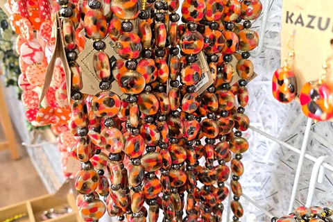 Nairobi: Kazuri Beads Factory Tour With Round-trip Transfer Nairobi: Guided Kazuri Beads Factory & Giraffes Centre Tour.