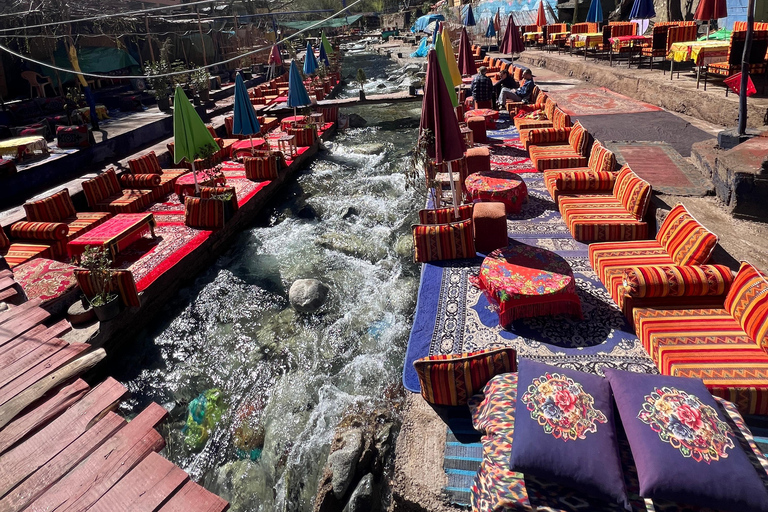 马拉喀什：乌里卡山谷一日旅行：导游徒步和午餐马拉喀什：奥里卡山谷一日旅行：导游徒步和午餐