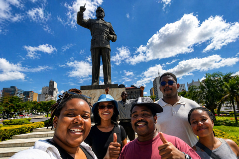 Maputo: Guided Walking Tour with Entry Tickets