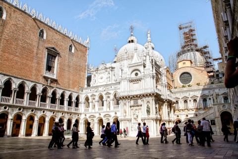 Tour: Palacio Ducal, basílica de San Marcos y Venecia a pieTour en español