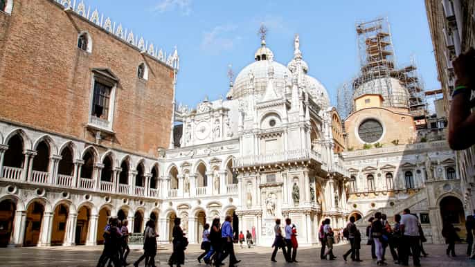 doges palace st. marks basilica and venice walking tour