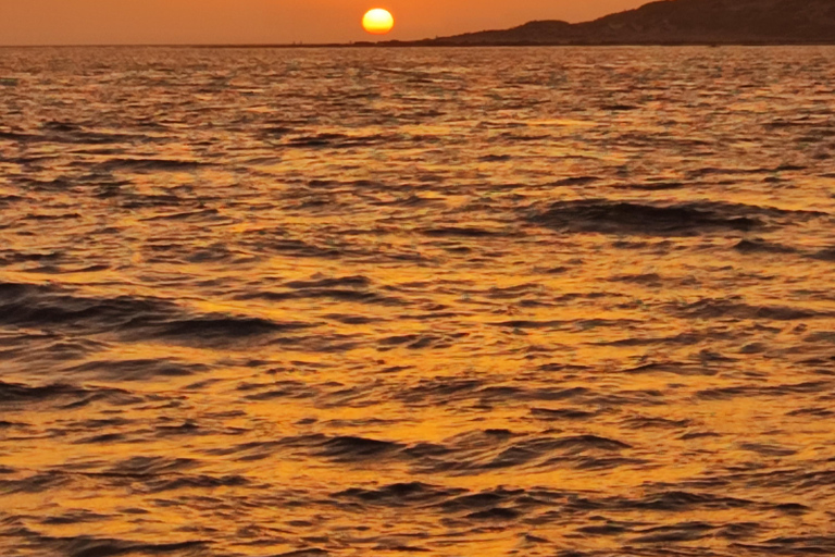 Private Boat Experience to Zahara and Trafalgar (6 hours) with Snorkeling and Appetizers Private Boat Experience to Zahara and Trafalgar (6 hours): Snorkeling and Aperitif