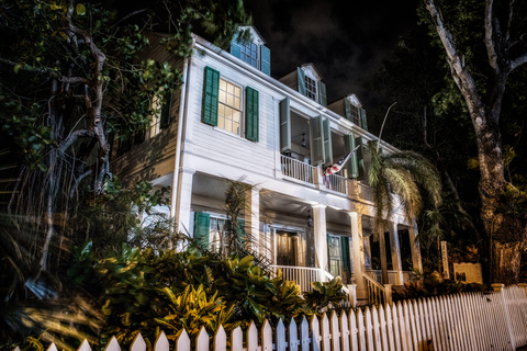 Key West: Southernmost Ghosts Haunted Walking Tour (najbardziej wysunięta na południe wycieczka piesza z duchami)Key West: najbardziej wysunięta na południe wycieczka piesza po