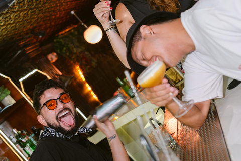 Live and feel Cartagena through its cocktails. Experience Cartagena through its cocktails