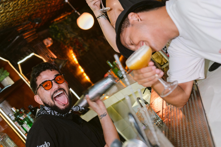 Live and feel Cartagena through its cocktails. Experience Cartagena through its cocktails