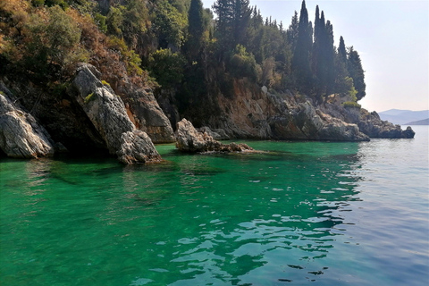 Corfu: Privé cruise van een hele dag met zeiljachtCorfu:Privé cruise van een hele dag met zeiljacht