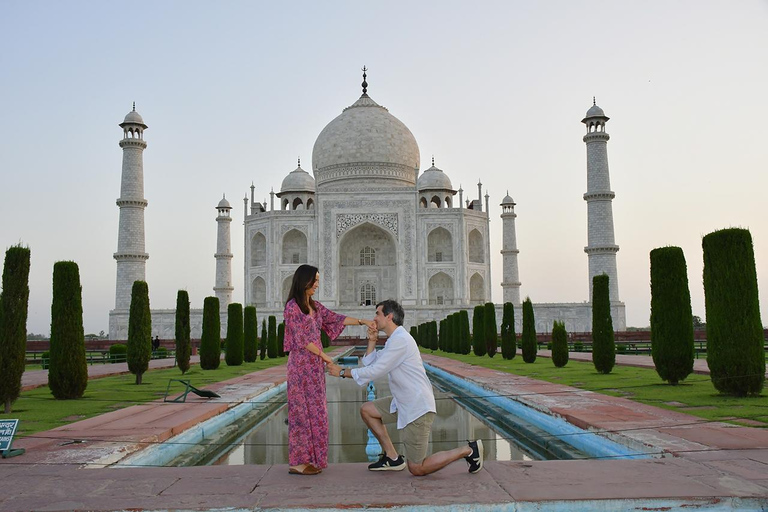 Desde Agra: Tour de un día por la ciudad de Agra con todo incluidoVisita de un día con guía turístico