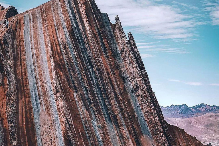 Cusco: Pallay Punchu Mountain Guided Hike with Meals