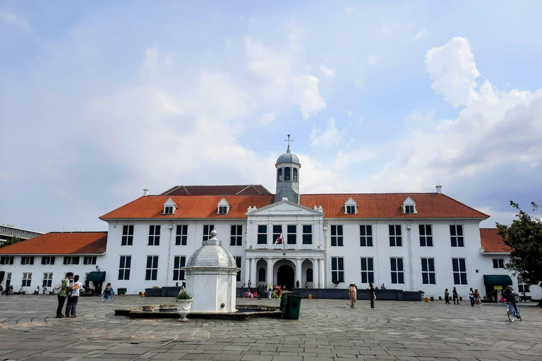 Jakarta Hidden Stories: Old Town, Chinatown & Harbor Walk Standard Story Tour