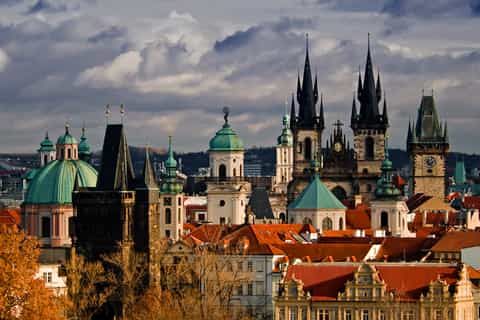 prague fullday tour in french with boat ride and lunch
