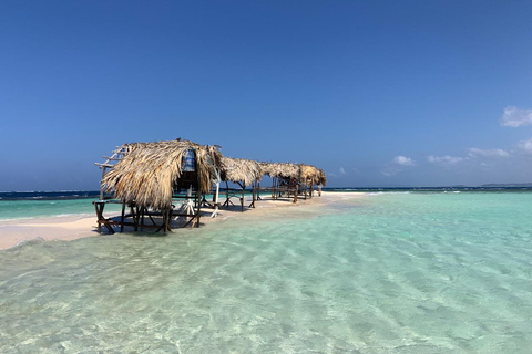 بويرتو بلاتا: جولة إرشادية في خليج أمبر وخليج تاينو