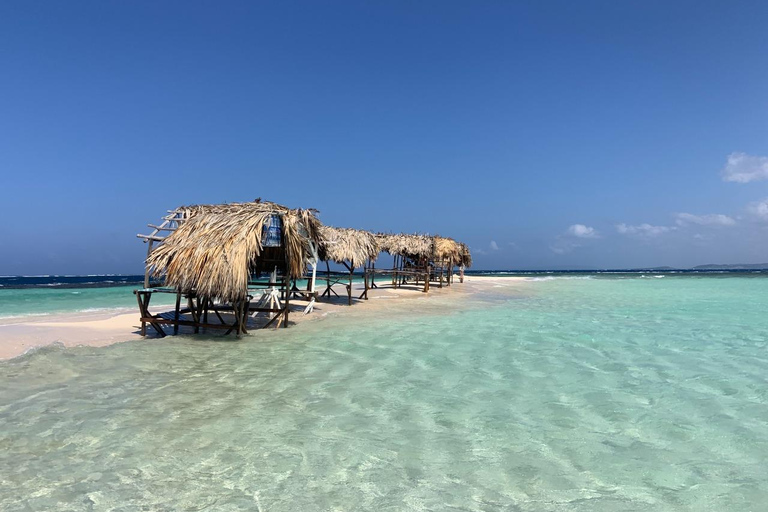 بويرتو بلاتا: جولة إرشادية في خليج أمبر وخليج تاينو