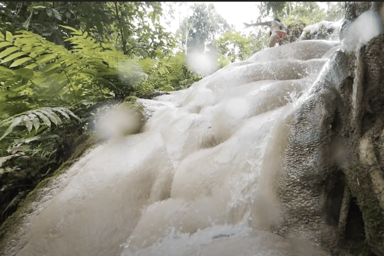 شيانغ ماي الشلال اللزج، وجولة في بحيرة الكاياك وركوب الدراجات الهوائيةشيانغ ماي: شلال لزج، جولة كا