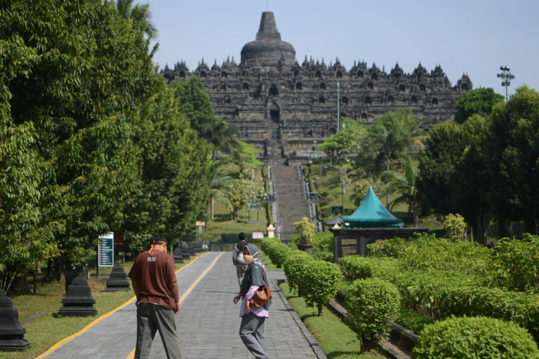 Borobudur Temple Structure Access Half-Day Tour with Guide Borobudur Temple Structure Access Half-Day Tour with Ticket