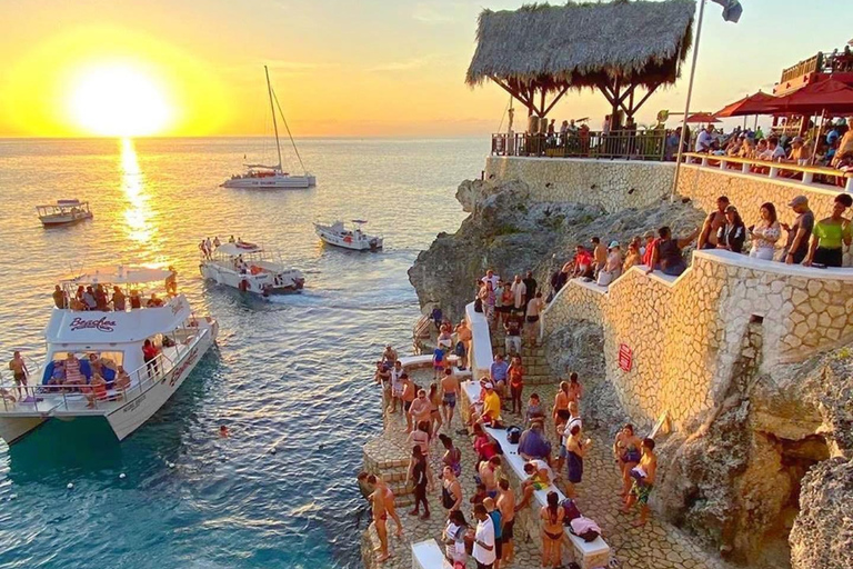 Negril: Scenic River, Beach, and Sunset Tour Group Experience Negril’s Best: River, Beach, & Sunset