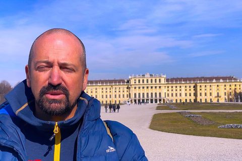 Vienna: UNESCO Schönbrunn Palace Guided Tour with Entry