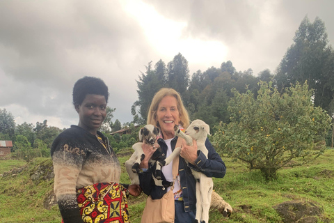 Musanze: Guided Mukungwa River Nature Walk with Local Guide
