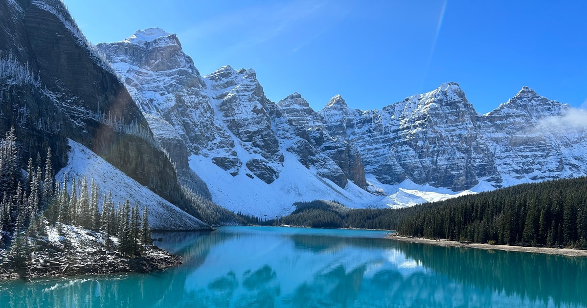 Vanuit Canmore Moraine Lake En Lake Louise Tour GetYourGuide