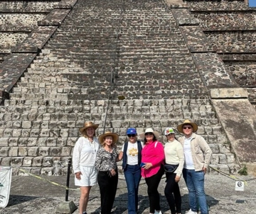 Teotihuacan Pyramids Express Tour with Pre-Hispanic Mysteries