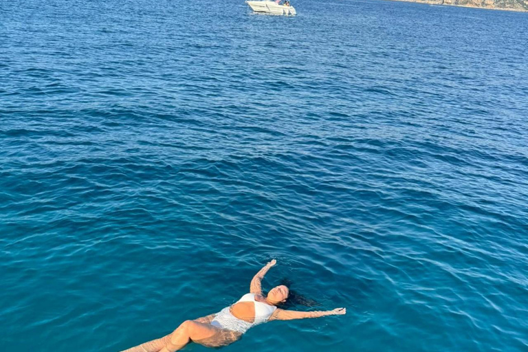 Dubrovnik:A unique multi-day adventure of sailing on a yacht