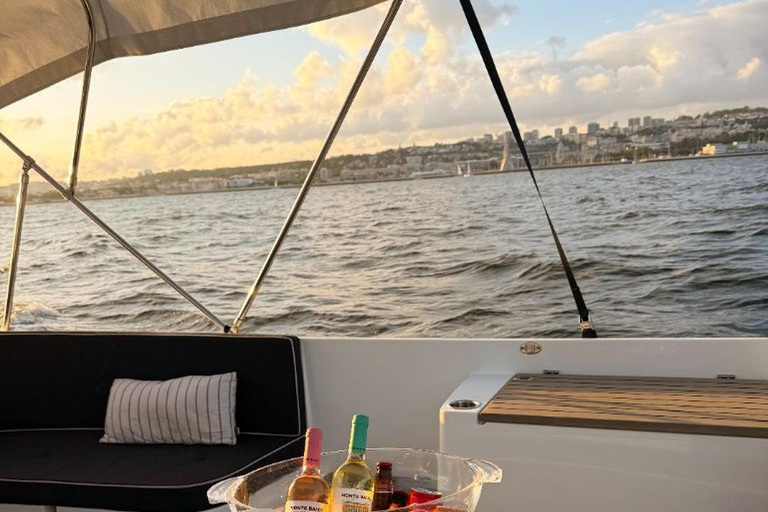 Lisbon Sunset Luxury Boat Vibes with Drinks & Pizza Lisbon Luxury Cozy Cruise with Drinks & Pizza